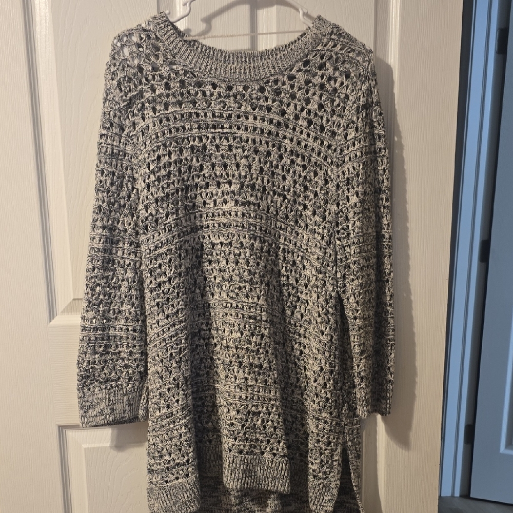 Croft & Barrow Women's Gray Knit Sweater